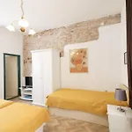 Apartment Poluotok *