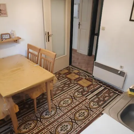 アパート Poluotok *