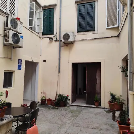 Apartment Poluotok